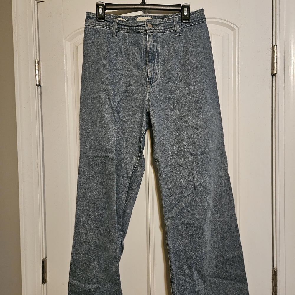 Universal Thread Relaxed Blue Women's Jeans